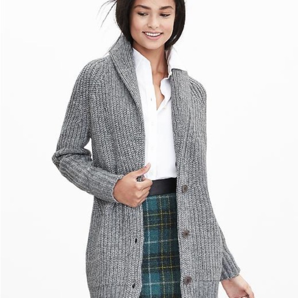 Banana Republic Textured Boyfriend Cardigan -Gray Ribbed Shawl-Collar